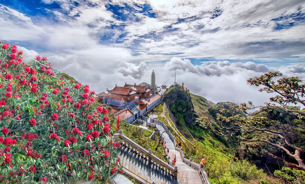 Visitors should spend a full day to explore Fansipan